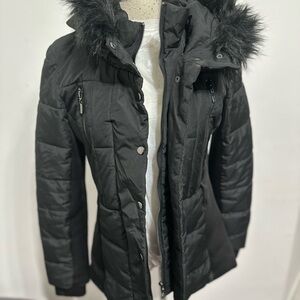 Guess Black Puffer Jacket with Faux Fur Trim